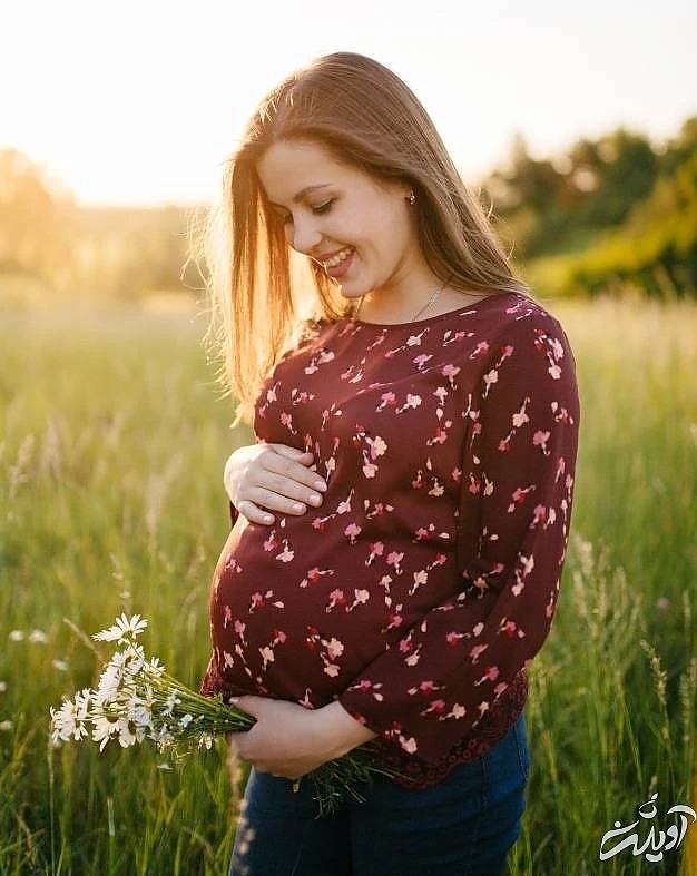 داشتن روحیه مثبت در دوران بارداری شاد بودن در دوران بارداری